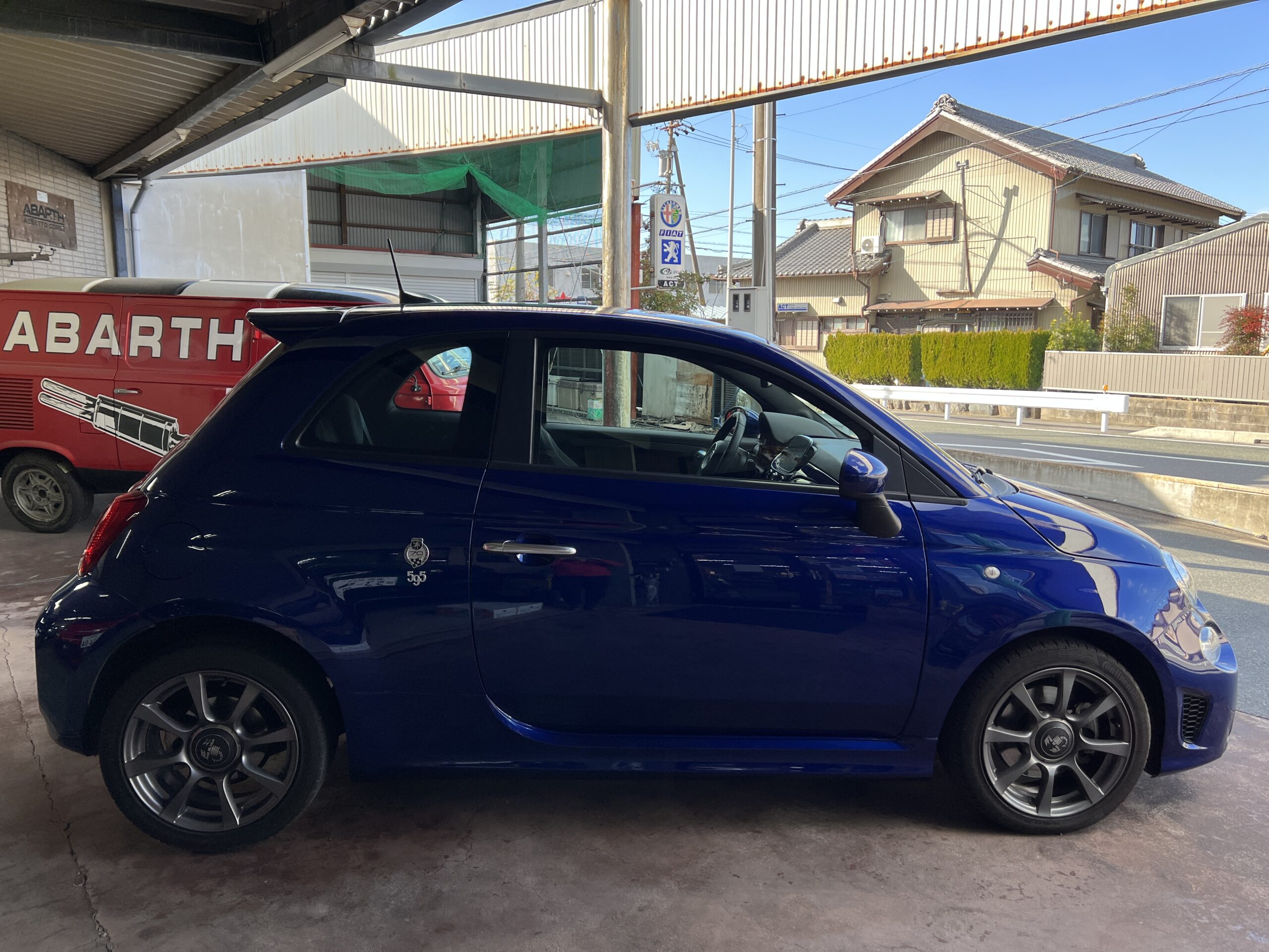 19’ ABARTH 595 BASE GRADE Blu Podio LHD/5MT