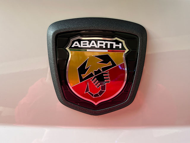 ABARTH 695 COMPETIZIONE 1.4 TURBO 180ps LHD/5MT BIANCO GARA