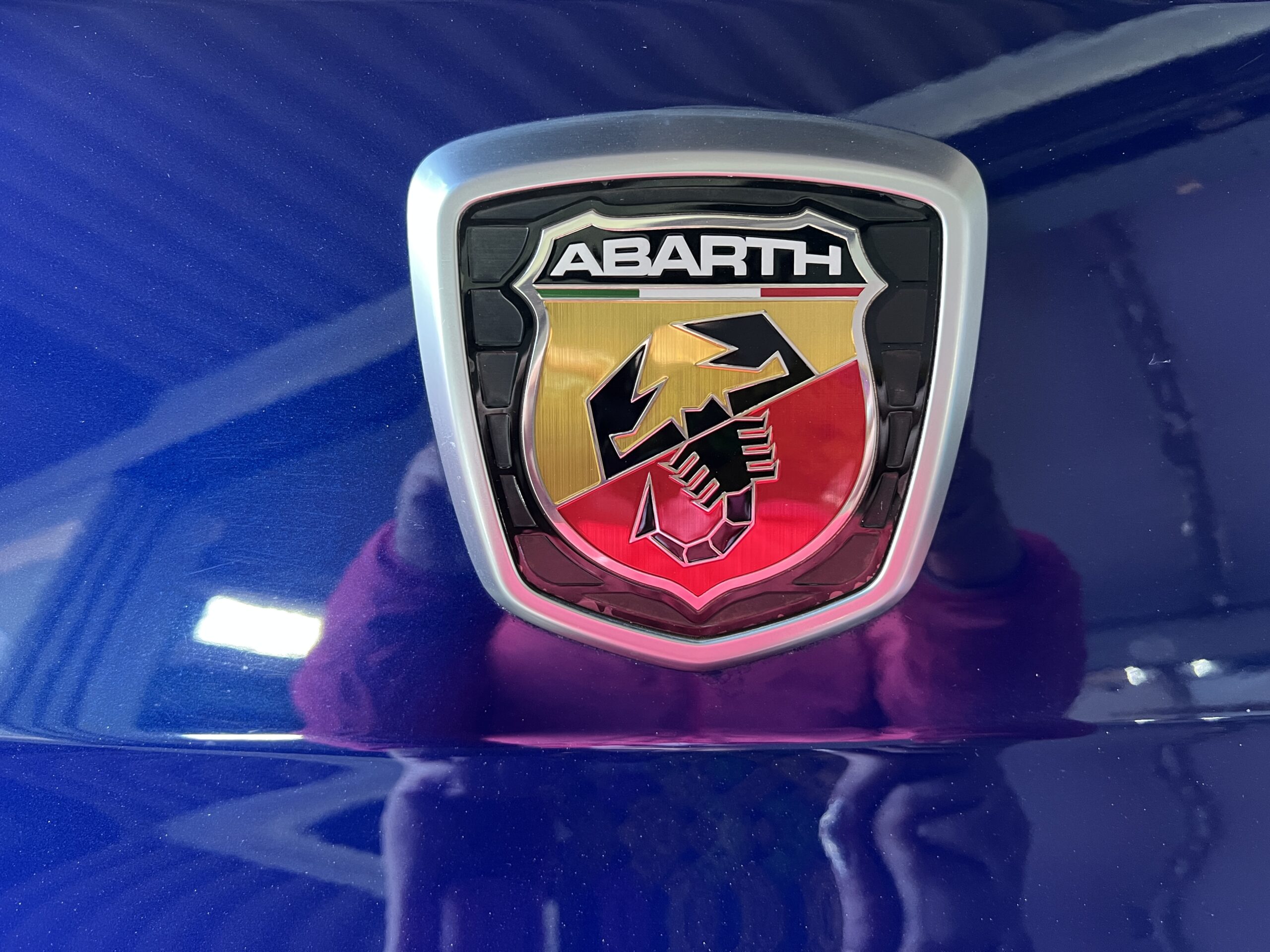 19’ ABARTH 595 BASE GRADE Blu Podio LHD/5MT