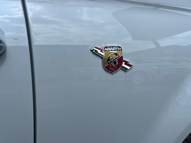 22’ ABARTH F595 1.4 TURBO 165ps RHD/5MT