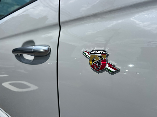 22’ ABARTH F595 1.4 TURBO 165ps RHD/5MT