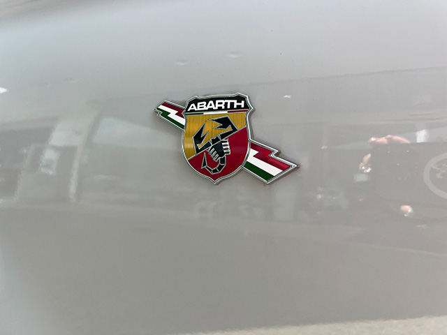 22’ ABARTH F595 1.4 TURBO 165ps RHD/5MT