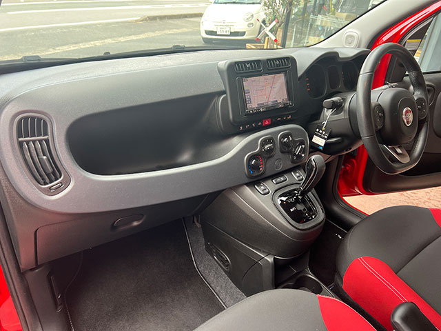 17’ FIAT PANDA EASY Amore Red RHD/AT