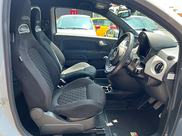 21’ ABARTH 595 BASE GRADE 1.4 TURBO 145ps RGD/5MT