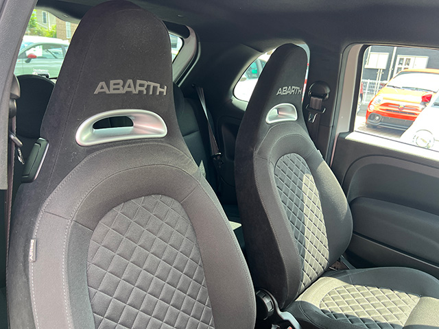 22’ ABARTH F595 1.4 TURBO 165ps RHD/5MT