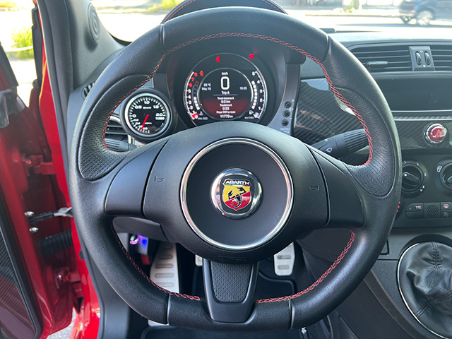 16′ ABARTH 695 BIPOSTO Ferrari Courtesy Car 1.4TURBO 190ps LHD/5MT