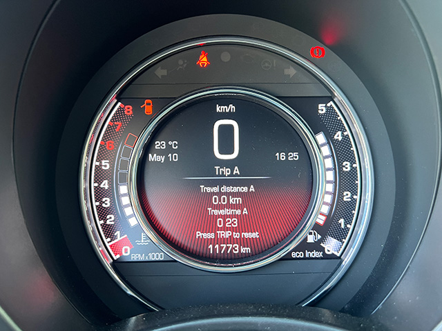 16′ ABARTH 695 BIPOSTO Ferrari Courtesy Car 1.4TURBO 190ps LHD/5MT