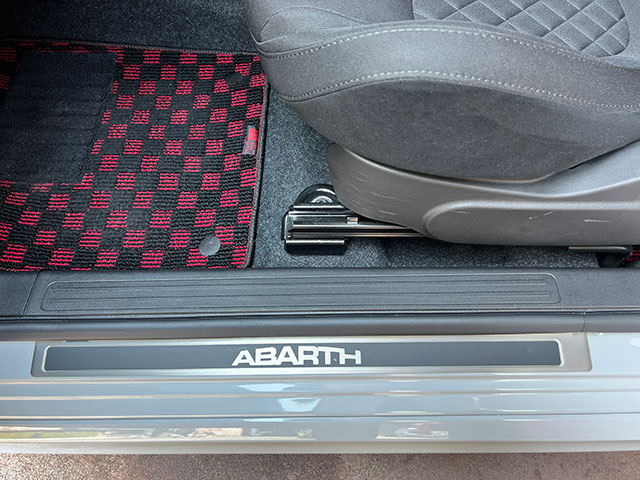 20’ ABARTH 595 BaseGrade LHD/5MT Grigio Campovolo