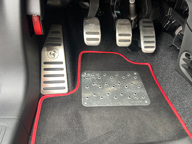 22’ ABARTH F595 1.4 TURBO 165ps LHD M/T