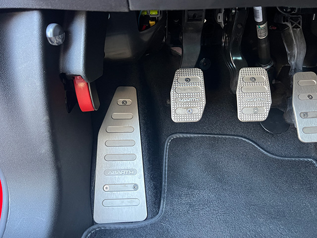 16′ ABARTH 695 BIPOSTO Ferrari Courtesy Car 1.4TURBO 190ps LHD/5MT