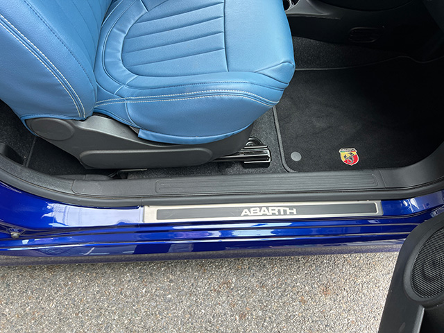 21’ABARTH 595C 1.4TURBO 145ps LHD/5MT BLU PODIO