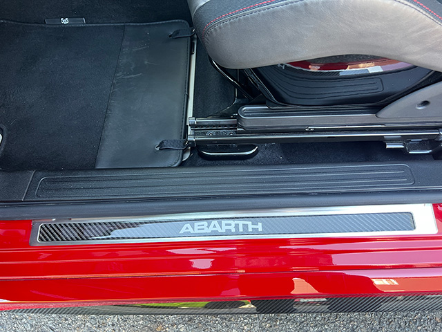 16′ ABARTH 695 BIPOSTO Ferrari Courtesy Car 1.4TURBO 190ps LHD/5MT