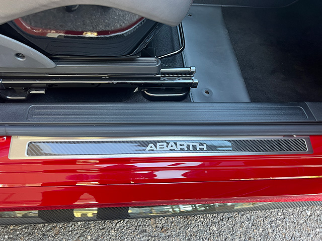16′ ABARTH 695 BIPOSTO Ferrari Courtesy Car 1.4TURBO 190ps LHD/5MT