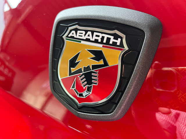 16’ ABARTH 695 BIPOSTO Ferrari Courtesy Car 1.4TURBO 190ps M/T
