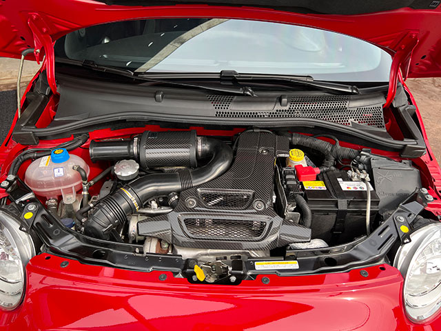 16’ ABARTH 695 BIPOSTO Ferrari Courtesy Car 1.4TURBO 190ps M/T