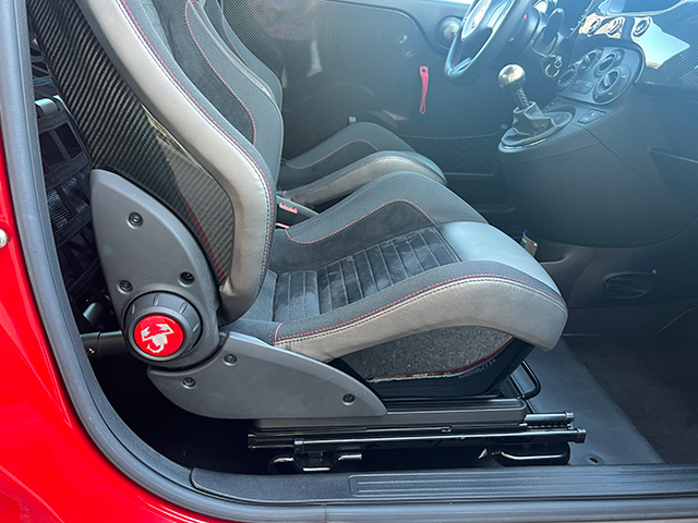 16′ ABARTH 695 BIPOSTO Ferrari Courtesy Car 1.4TURBO 190ps LHD/5MT