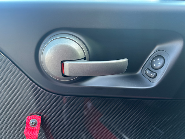 16′ ABARTH 695 BIPOSTO Ferrari Courtesy Car 1.4TURBO 190ps LHD/5MT