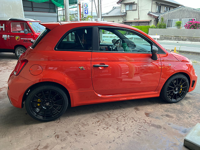 ABARTH 695 COMPETIZIONE 1.4 TURBO 180ps ARANCIONE RACING LHD/5MT