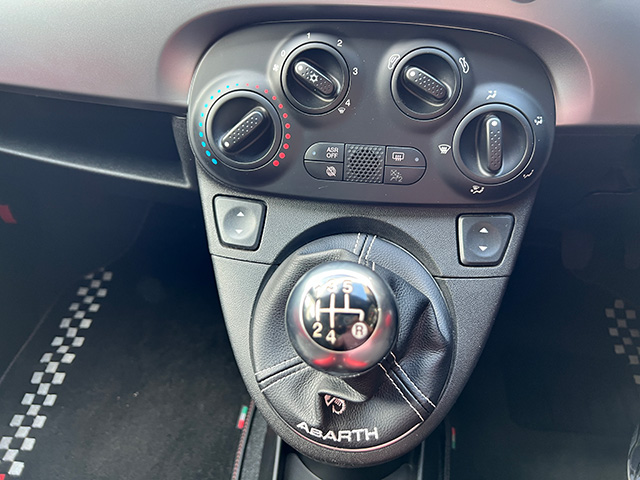 15′ FIAT 500 TwinAir RHD/5MT GRIGIO ADRENALINICO