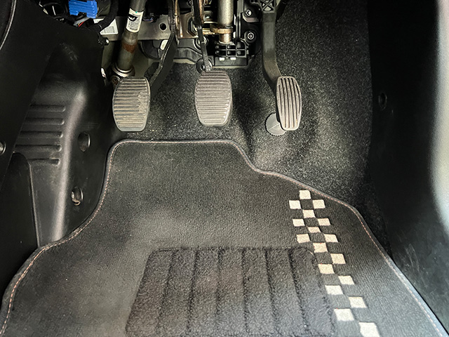 15′ FIAT 500 TwinAir RHD/5MT GRIGIO ADRENALINICO