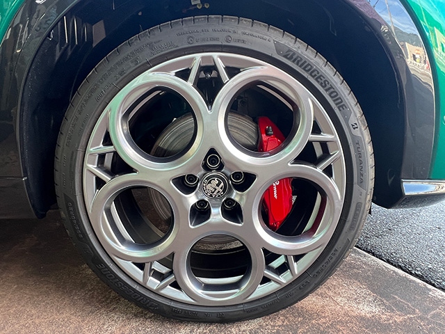 24′ ALFA ROMEO TONALE PHEV Q4 VELOCE SUNROOF EDITION