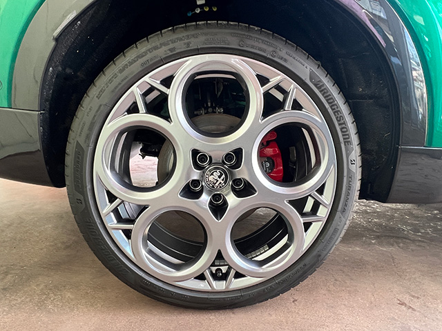 24′ ALFA ROMEO TONALE PHEV Q4 VELOCE SUNROOF EDITION