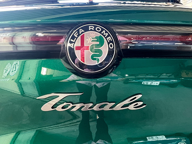 24′ ALFA ROMEO TONALE PHEV Q4 VELOCE SUNROOF EDITION