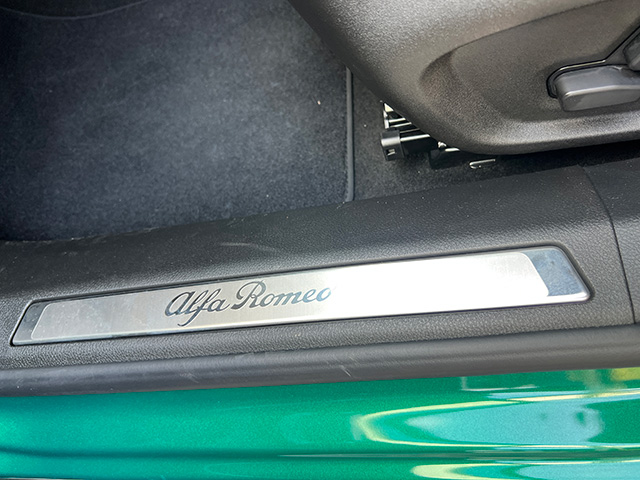 24′ ALFA ROMEO TONALE PHEV Q4 VELOCE SUNROOF EDITION