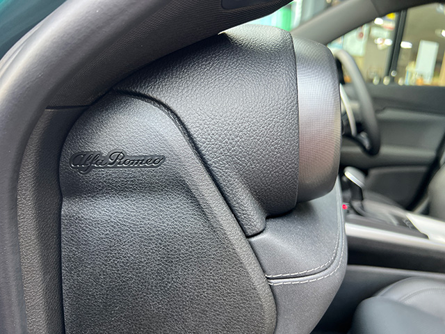 24′ ALFA ROMEO TONALE PHEV Q4 VELOCE SUNROOF EDITION