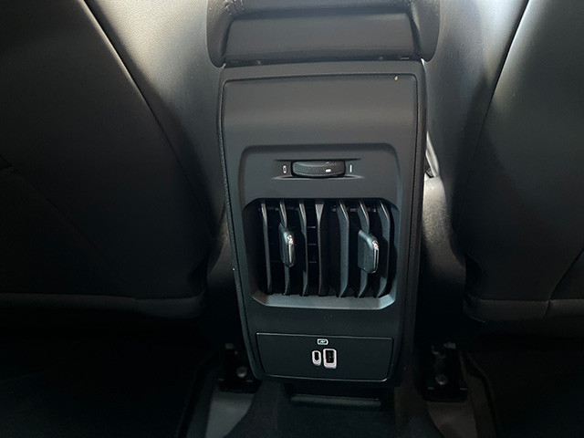 24′ ALFA ROMEO TONALE PHEV Q4 VELOCE SUNROOF EDITION