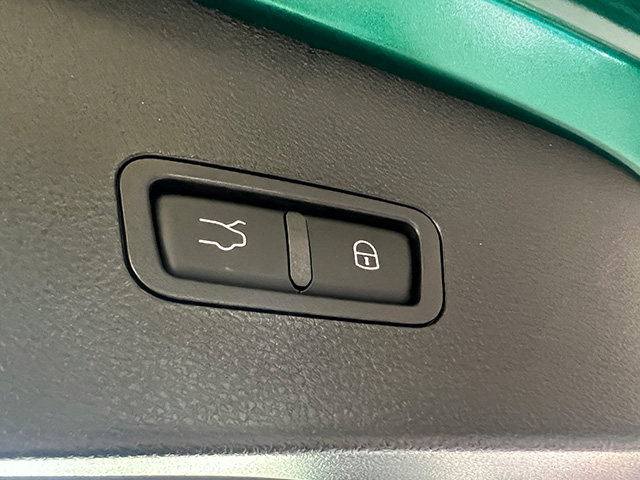 24′ ALFA ROMEO TONALE PHEV Q4 VELOCE SUNROOF EDITION