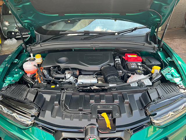 24′ ALFA ROMEO TONALE PHEV Q4 VELOCE SUNROOF EDITION