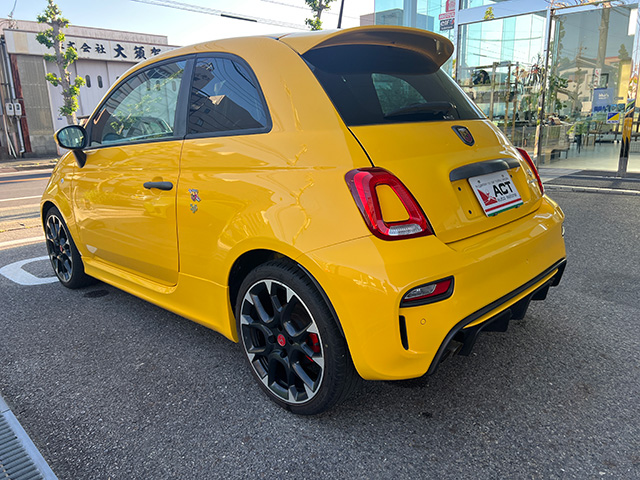 17’ ABARTH 595 COMPETIZIONE RHD/5MT Giallo Modena