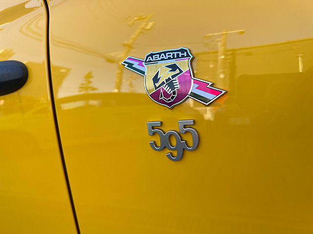 17’ ABARTH 595 COMPETIZIONE RHD/5MT Giallo Modena