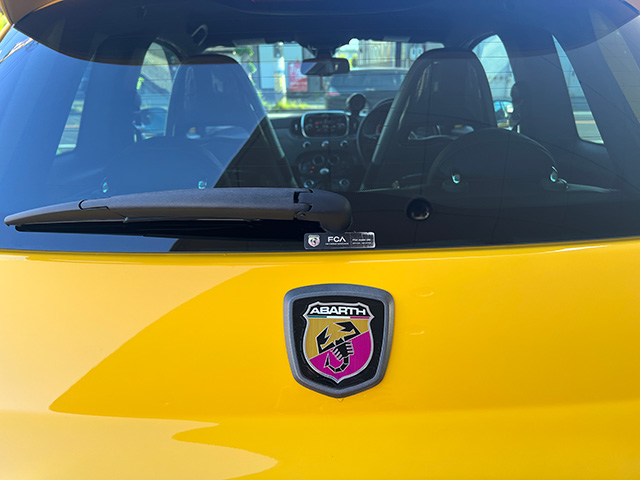 17’ ABARTH 595 COMPETIZIONE RHD/5MT Giallo Modena