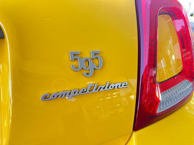 17’ ABARTH 595 COMPETIZIONE RHD/5MT Giallo Modena