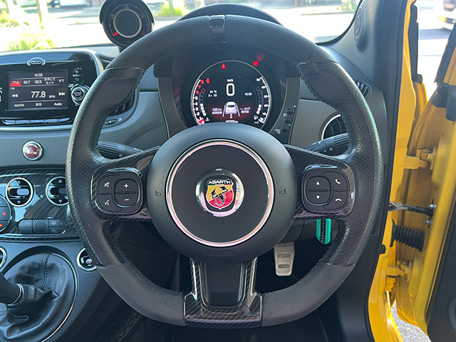 17’ ABARTH 595 COMPETIZIONE RHD/5MT Giallo Modena
