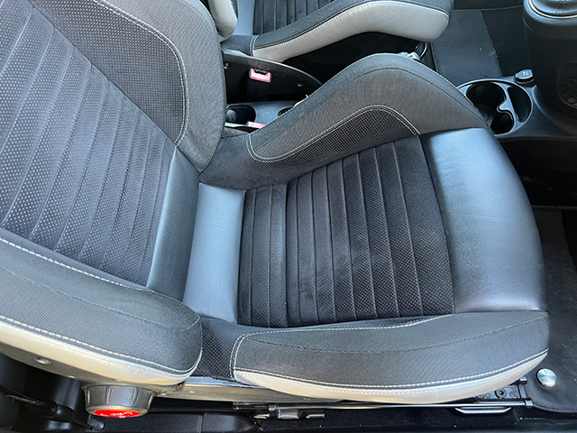 17’ ABARTH 595 COMPETIZIONE RHD/5MT Giallo Modena