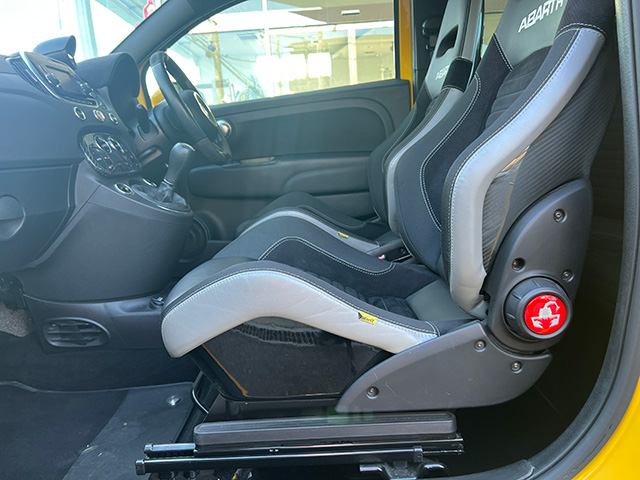 17’ ABARTH 595 COMPETIZIONE RHD/5MT Giallo Modena