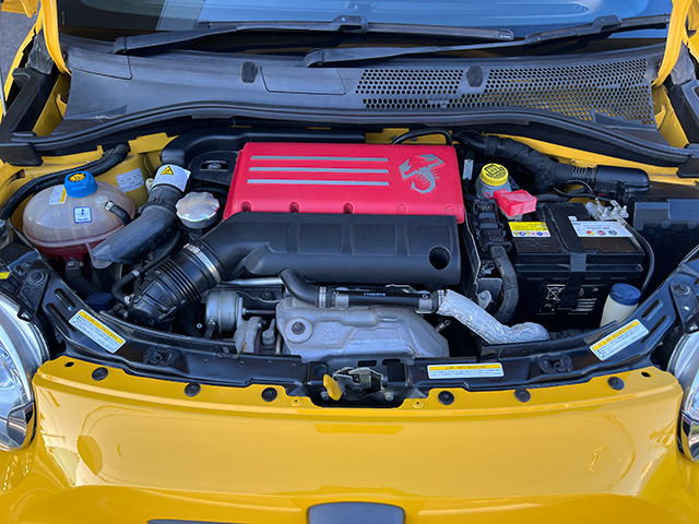 17’ ABARTH 595 COMPETIZIONE RHD/5MT Giallo Modena