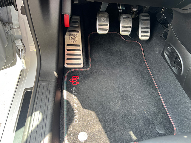 22′ ABARTH 695 ESSEESSE 1.4 TURBO 180ps LHD/5MT