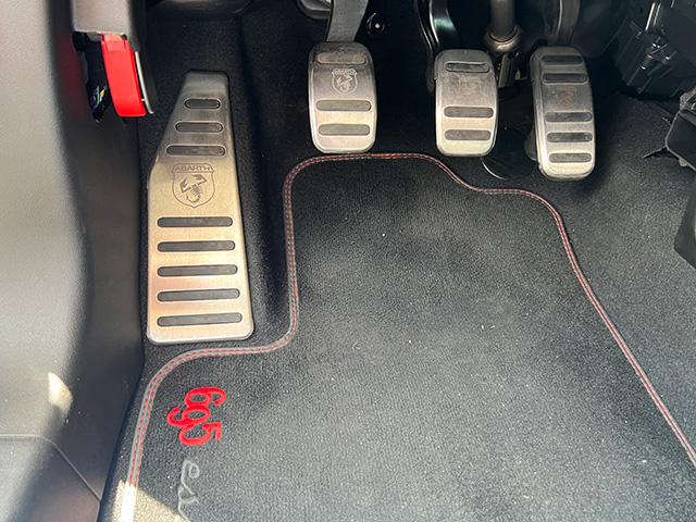 22′ ABARTH 695 ESSEESSE 1.4 TURBO 180ps LHD/5MT